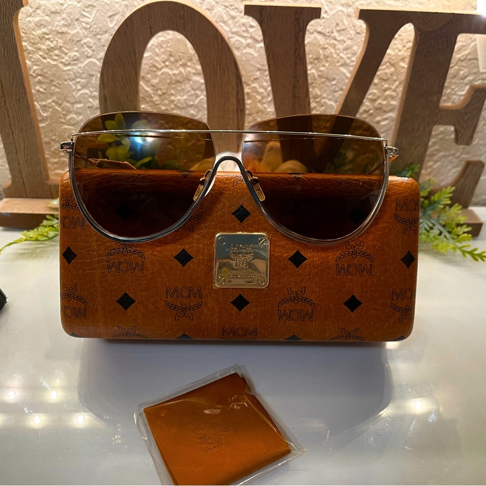 MCM SUNGLASSES New inbox